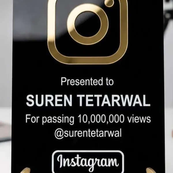 Instagram Play Button | Custom Social Media Award Plaque | 10k 100k Follower Milestone Gift | Personalized Acrylic Play Button - Image 3